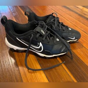 Nike Baseball Cleats Size 2 Youth